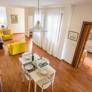 Apartment In Great Location Florence